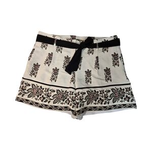 Ann Taylor High Waist Black and White Floral Print Shorts, Size 16